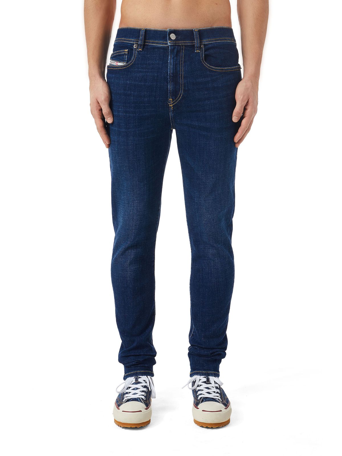 Skinny Jeans Hombre Estilo Audaz y Ajustado Diesel