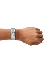 DZ2222-onwristmale.jpg
