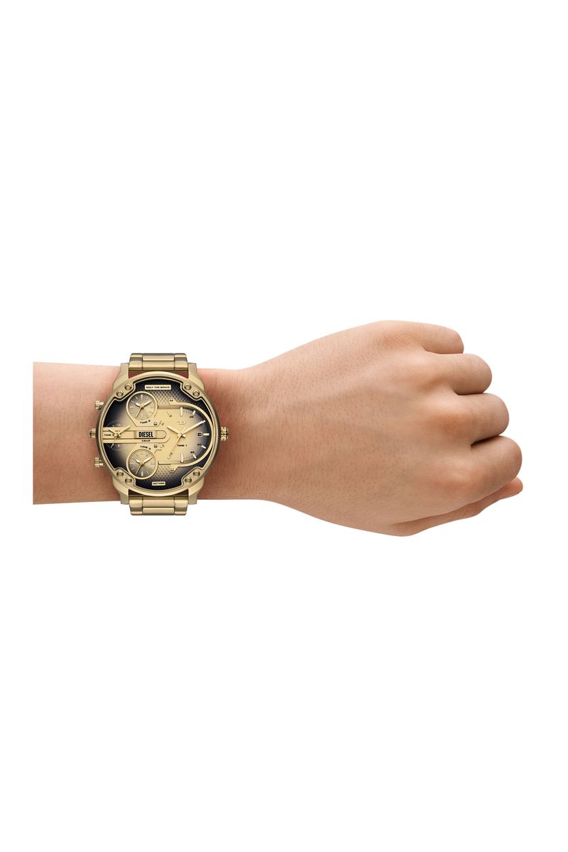 DZ7490-onwrist_macys.jpg